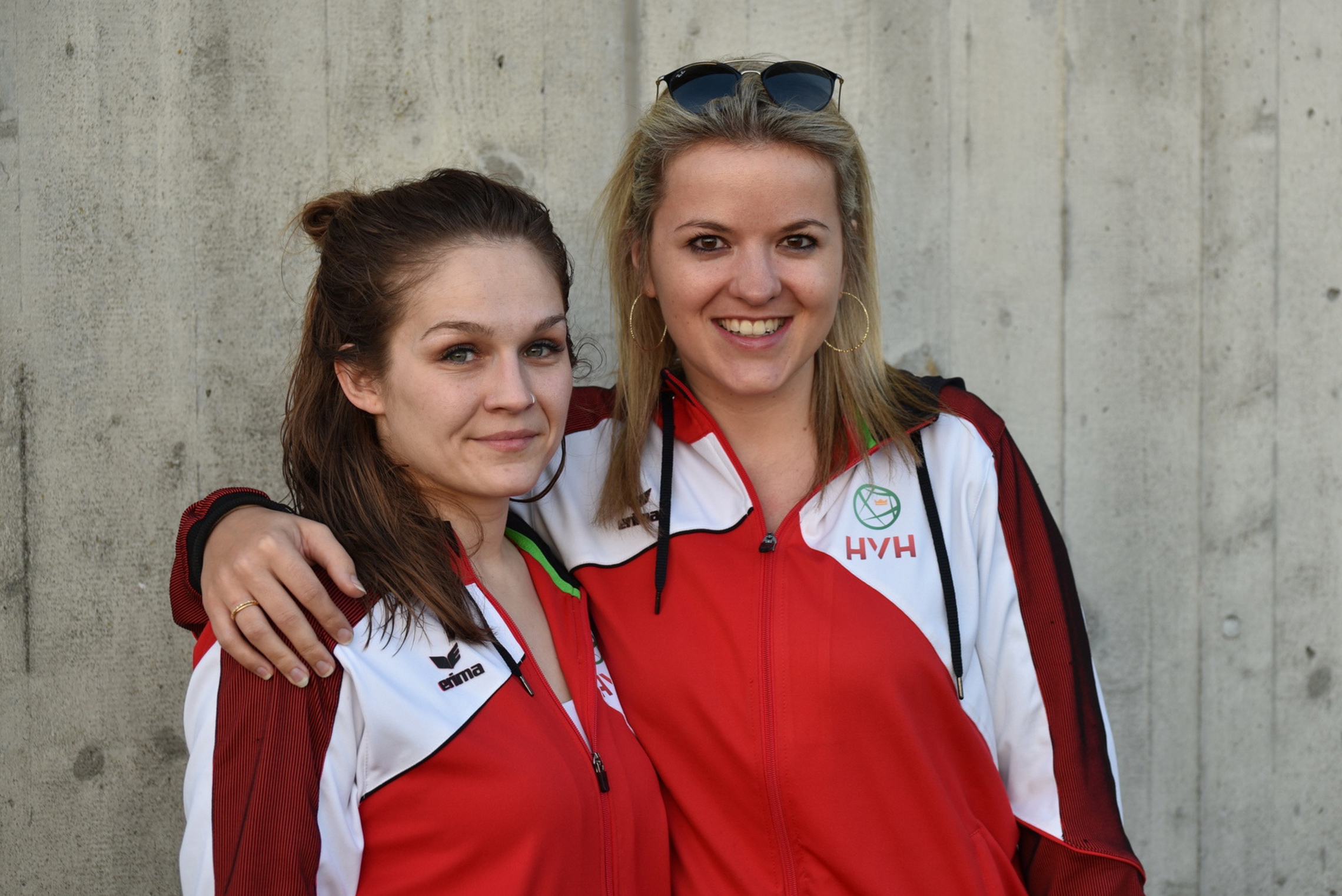 Sarah Baumgartner (l.) und Stephanie Haag