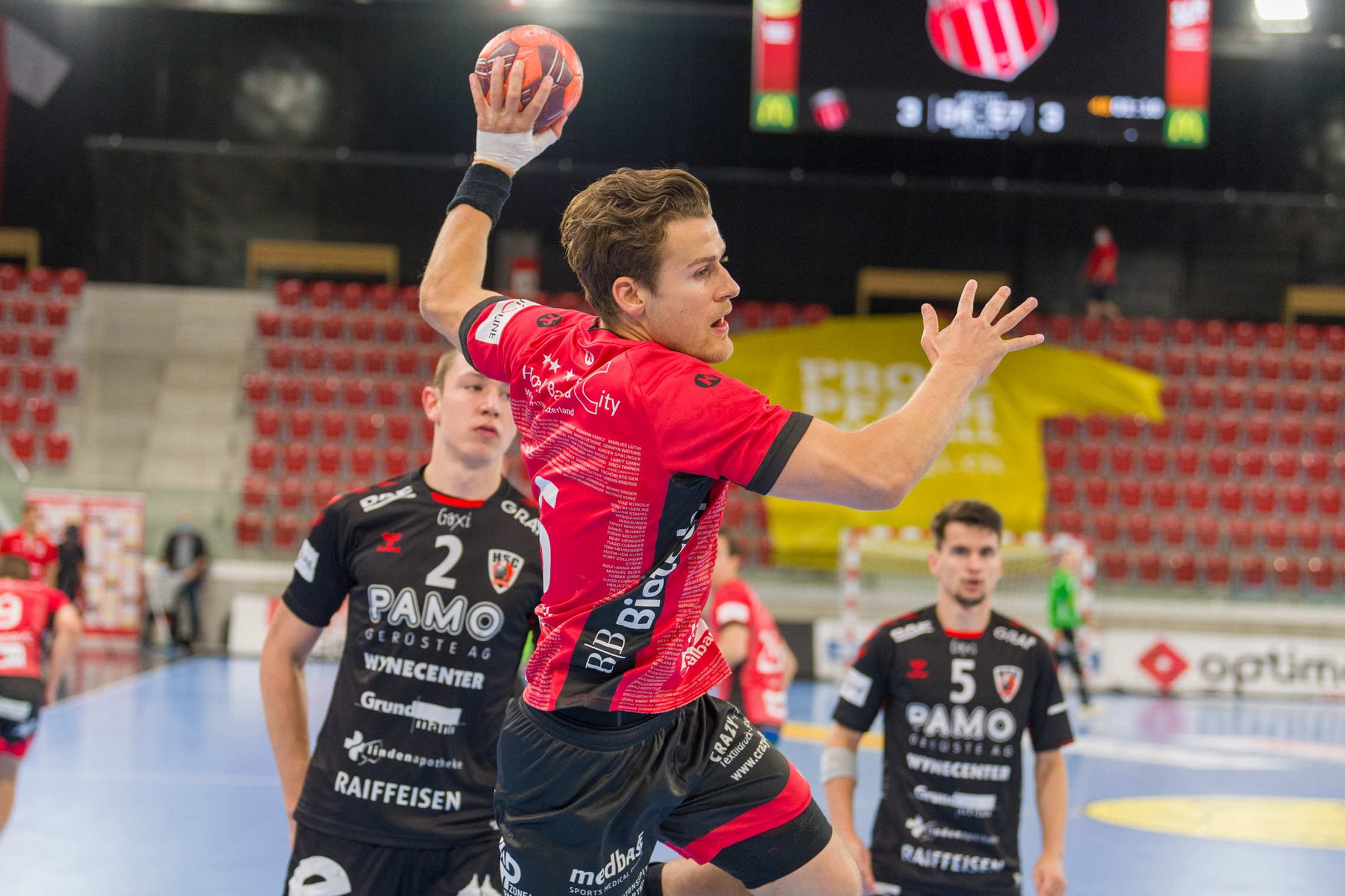 Cédrie Tynowski, Playoff Halbfinal Pfadi-HSC. (Martin Deuring)