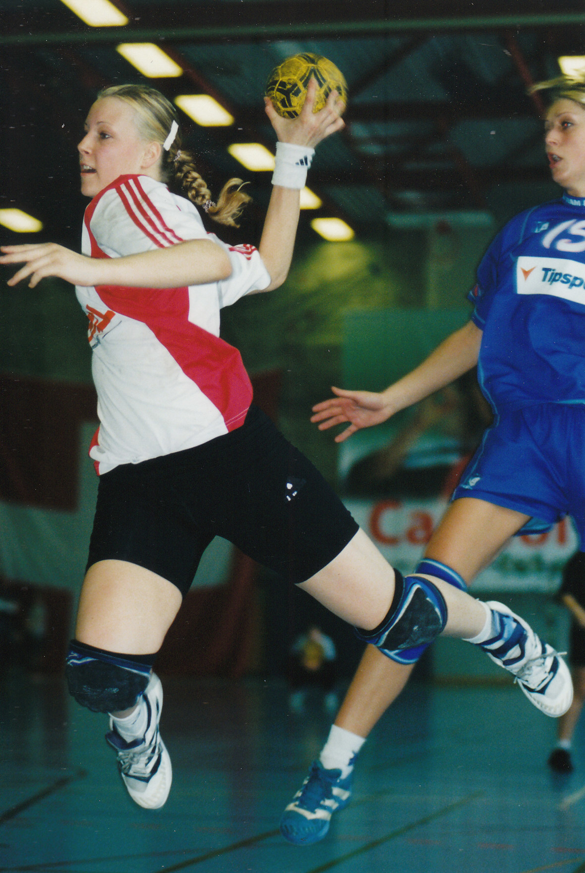 2003-04-19 Frauen Nati U20 SUI-CZE 23-28 Stans Eichli - Nicole Dinkel2.jpg