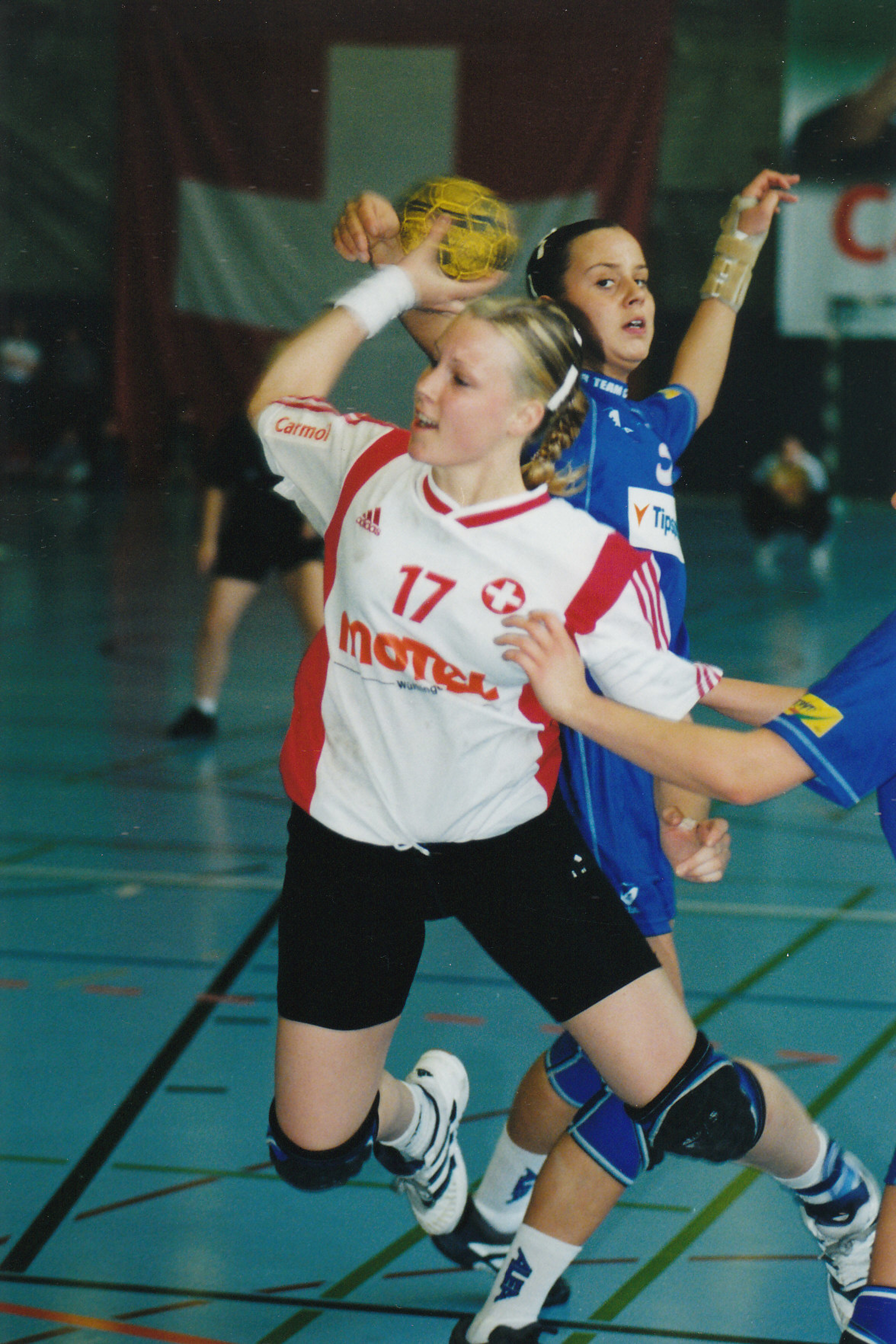2003-04-19 Frauen Nati U20 SUI-CZE 23-28 Stans Eichli - Nicole Dinkel3.jpg