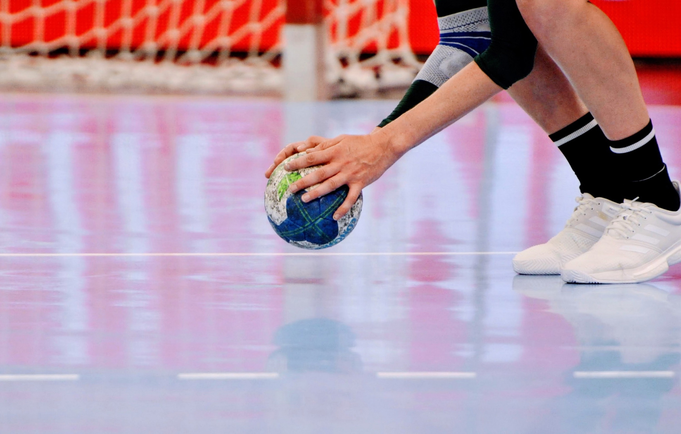 Symbolbild Frauenhandball (Marco Ellenberger)