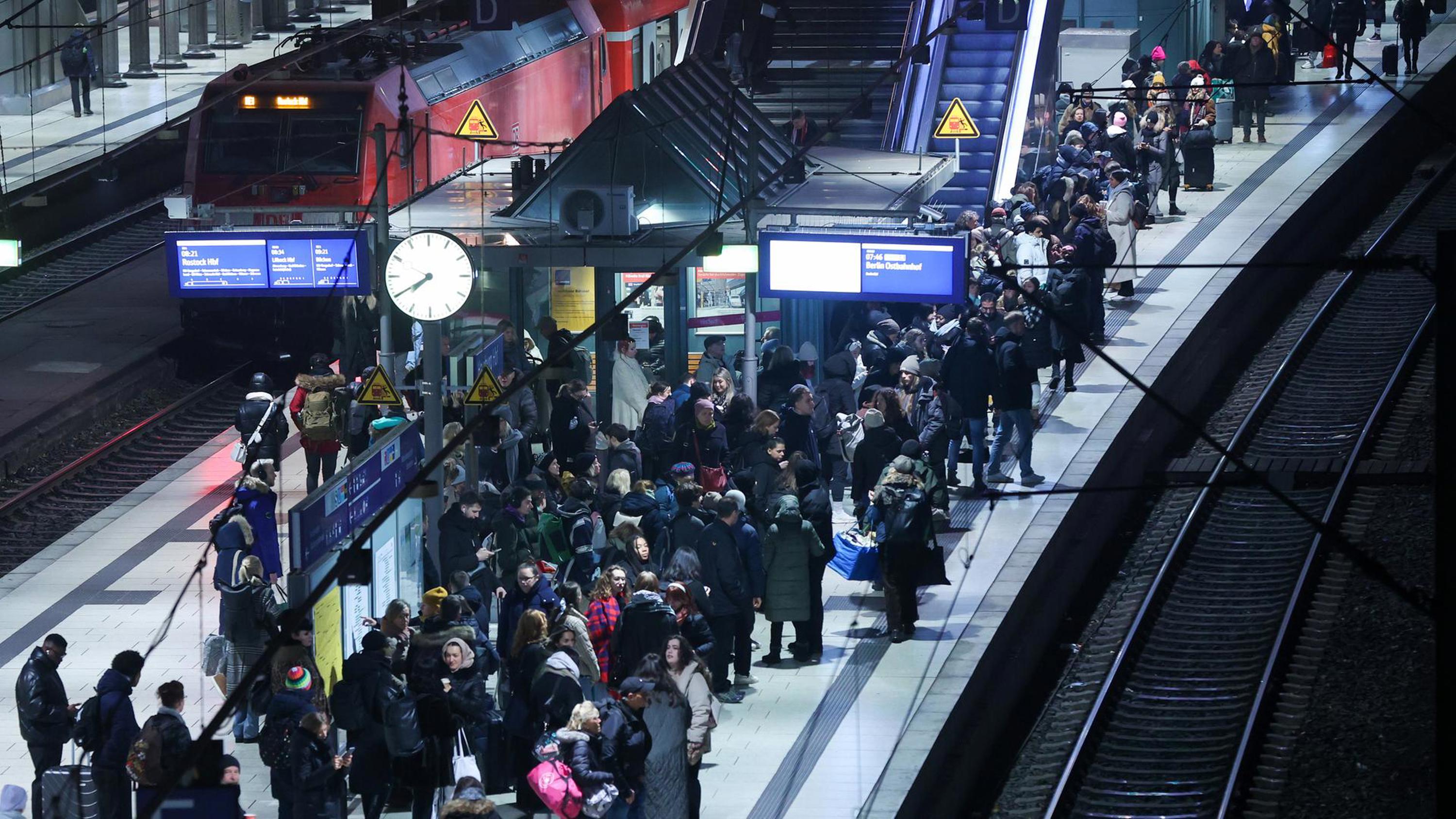 GDL-Bahnstreik: Ab Mittwoch Soll Es Zu Einschränkungen Kommen ...