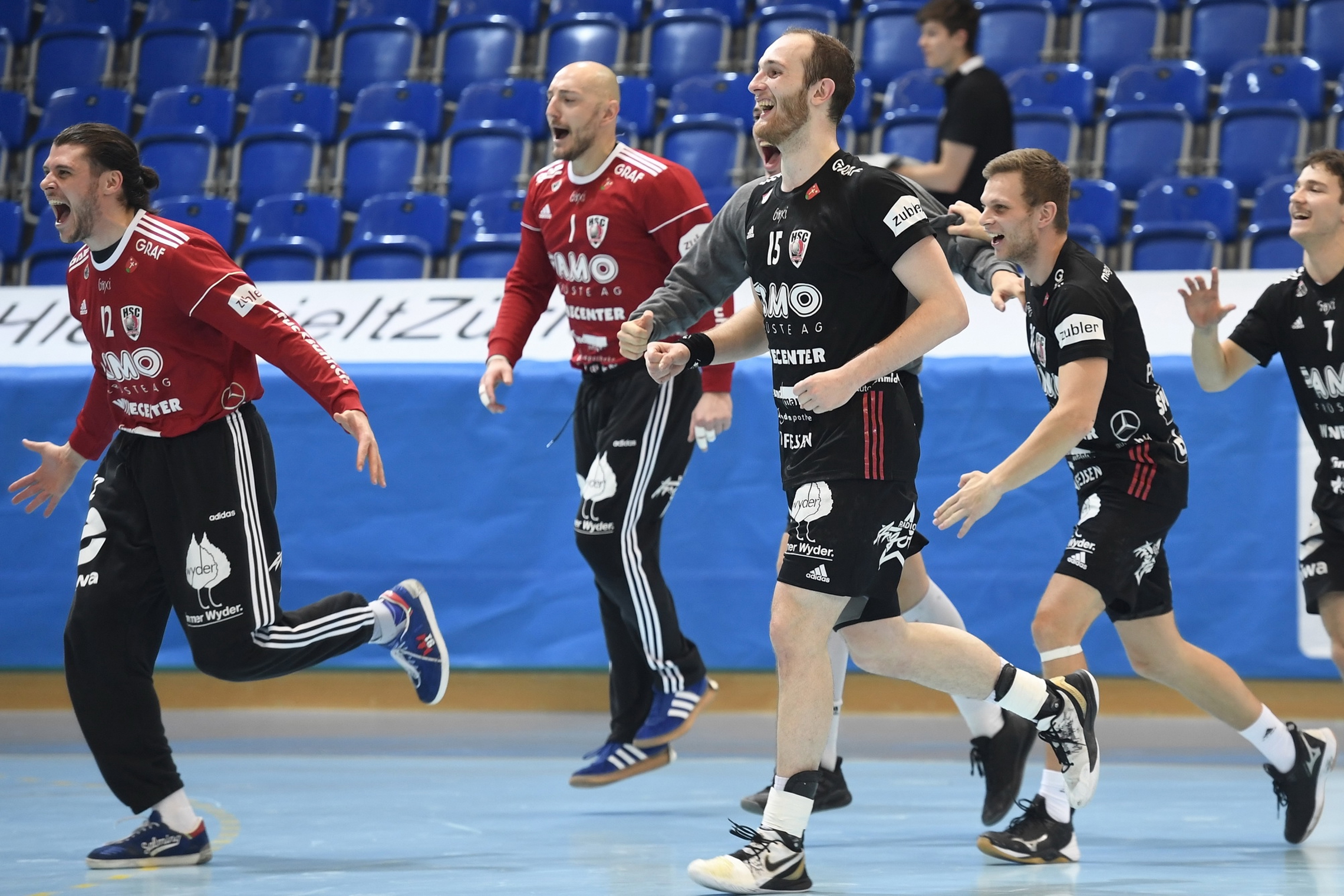 Aargauer Jubel nach dem Cupfinal-Einzug. (Alexander Wagner, 19.12.2019)